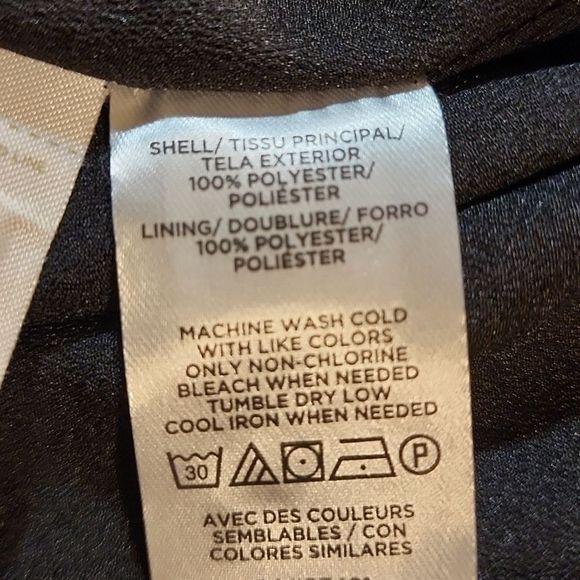 NWOT✨ Loft skirt - Picture 7 of 7